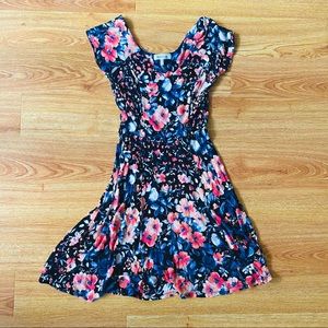 Nwot floral dress. Size small